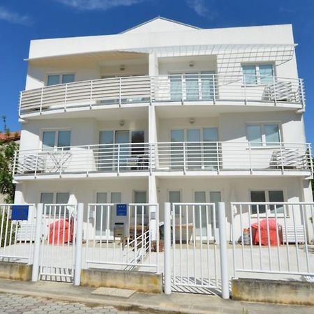 Apartment Finn Ровінь Екстер'єр фото