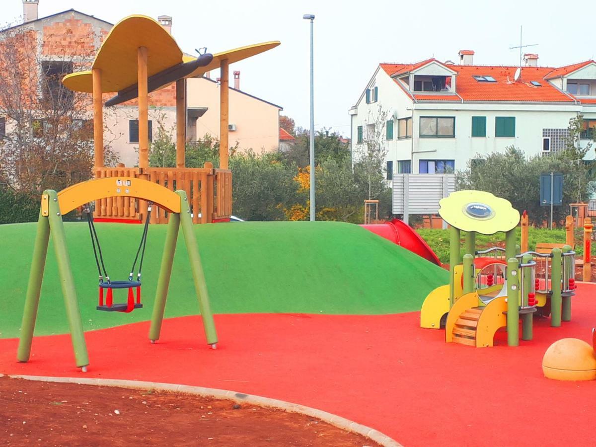 Apartment Finn Ровінь Екстер'єр фото